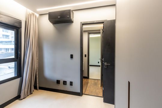 Comprar apartamento mobiliado com 3 quartos, piscina e academia no condomínio. Pets permitidos. — Quarto 3