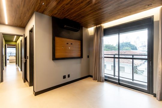 Comprar apartamento mobiliado com 3 quartos, piscina e academia no condomínio. Pets permitidos. — Quarto 1 - Suite