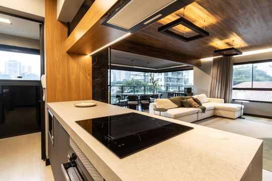 Comprar apartamento mobiliado com 3 quartos, piscina e academia no condomínio. Pets permitidos. — Cozinha