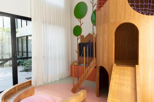 Comprar apartamento mobiliado com 3 quartos, piscina e academia no condomínio. Pets permitidos. — Brinquedoteca