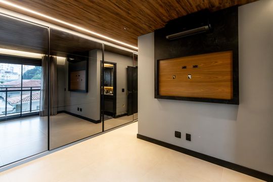 Comprar apartamento mobiliado com 3 quartos, piscina e academia no condomínio. Pets permitidos. — Quarto 1 - Suite