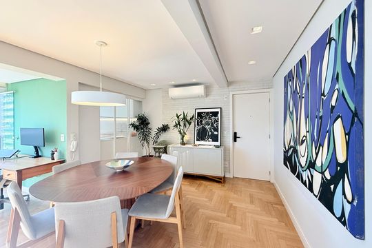 Apartamento no Brooklin com 2 suítes e churrasqueira, ideal para comprar e ter animais. — Sala 
