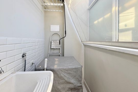Apartamento no Brooklin com 2 suítes e churrasqueira, ideal para comprar e ter animais. — Área de Serviço