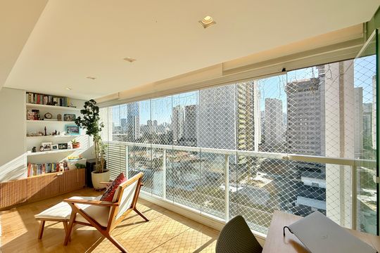Apartamento no Brooklin com 2 suítes e churrasqueira, ideal para comprar e ter animais. — Sala 