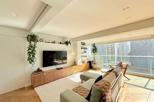 Apartamento no Brooklin com 2 suítes e churrasqueira, ideal para comprar e ter animais. — Sala 
