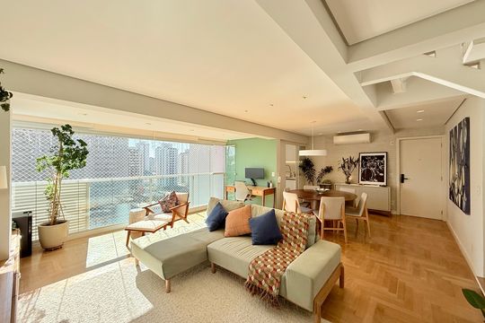 Apartamento no Brooklin com 2 suítes e churrasqueira, ideal para comprar e ter animais. — Sala 