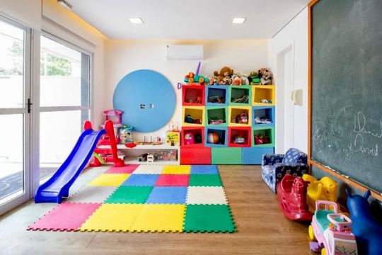 Apartamento no Brooklin com 2 suítes e churrasqueira, ideal para comprar e ter animais. — Brinquedoteca 