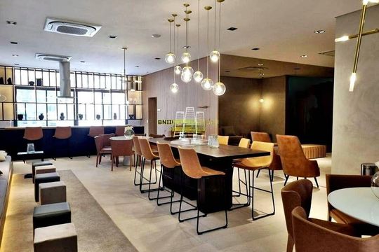 Apartamento mobiliado com 3 quartos na Vila Nova Conceição. Varanda e churrasqueira. Ideal para comprar. — foto 2
