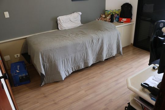 Compra apartamento em Pompeia com 3 quartos, piscina e churrasqueira. — Quarto 1