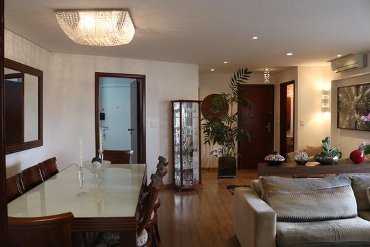 Compra apartamento em Pompeia com 3 quartos, piscina e churrasqueira. — Sala