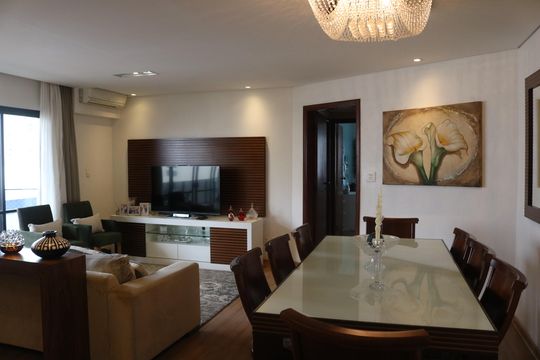 Compra apartamento em Pompeia com 3 quartos, piscina e churrasqueira. — Sala
