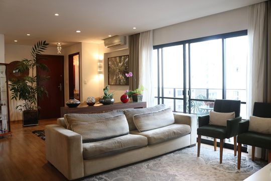 Compra apartamento em Pompeia com 3 quartos, piscina e churrasqueira. — foto 1