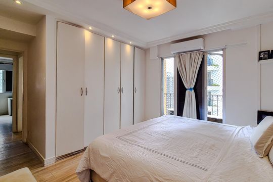 Venda de apartamento em Perdizes com 4 quartos, varanda e jardim. — Quarto 1 - Suíte