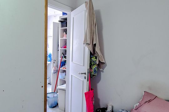 Venda de apartamento em Perdizes com 4 quartos, varanda e jardim. — Quarto de Serviço