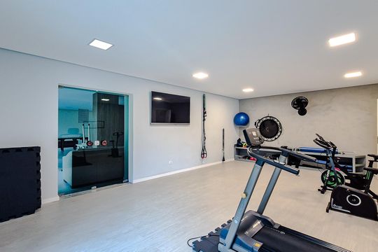 Venda de apartamento em Perdizes com 4 quartos, varanda e jardim. — Área comum - Academia