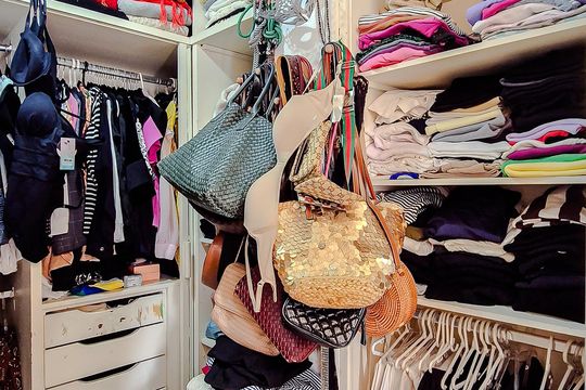Venda de apartamento em Perdizes com 4 quartos, varanda e jardim. — Closet da Suíte