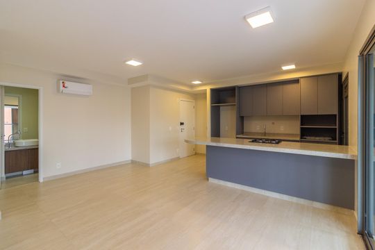 Comprar apartamento com 2 quartos, varanda e pets permitidos. — foto 1