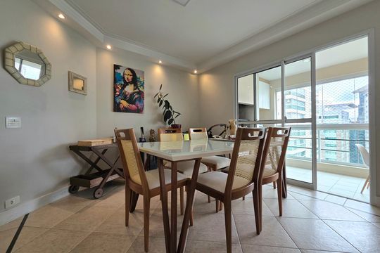 Venda de apartamento mobiliado na Vila Olímpia com 3 quartos, piscina e academia no condomínio. — Sala