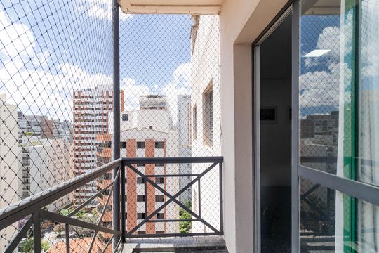 Venda de apartamento em Perdizes com 2 quartos e varanda. — Varanda