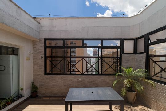 Venda de apartamento em Perdizes com 2 quartos e varanda. — Cobertura