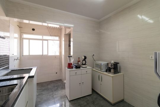 Venda de apartamento em Perdizes com 2 quartos e varanda. — Cozinha