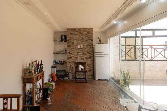 Venda de apartamento em Perdizes com 2 quartos e varanda. — Cobertura