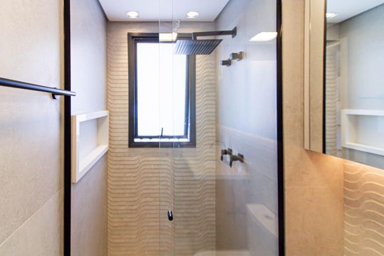 Comprar apartamento com 2 quartos. — Banheiro da Suíte 1