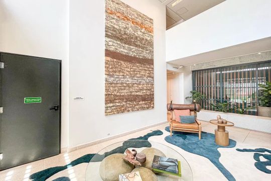 Comprar apartamento com 2 quartos. — Área comum