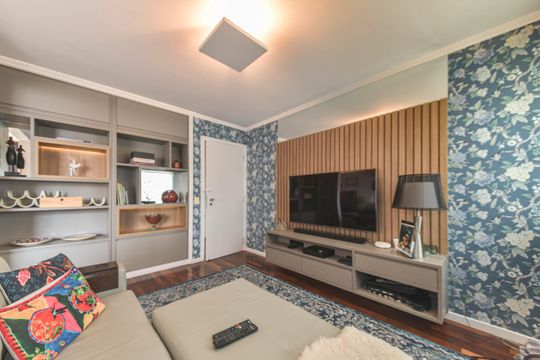 Venda de apartamento mobiliado no Brooklin Novo com 3 quartos. — Quarto 1 - Sala de TV