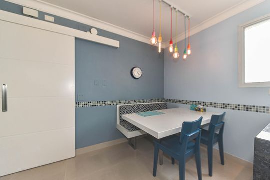 Venda de apartamento mobiliado no Brooklin Novo com 3 quartos. — Cozinha