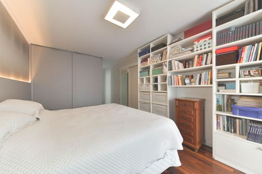Venda de apartamento mobiliado no Brooklin Novo com 3 quartos. — Suite