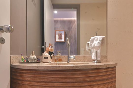 Venda de apartamento mobiliado no Brooklin Novo com 3 quartos. — Lavabo