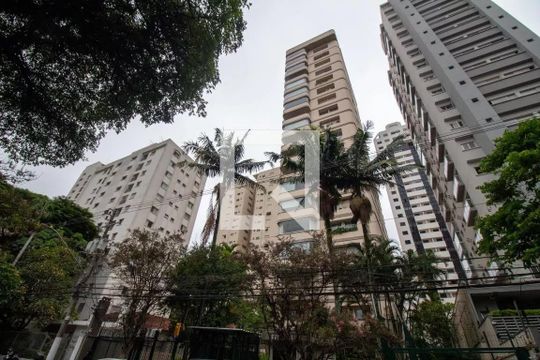 Venda de apartamento mobiliado no Brooklin Novo com 3 quartos. — Fachada