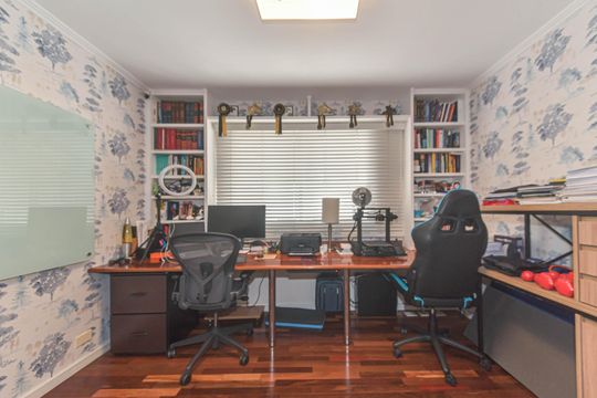 Venda de apartamento mobiliado no Brooklin Novo com 3 quartos. — Quarto 3 - Escritorio
