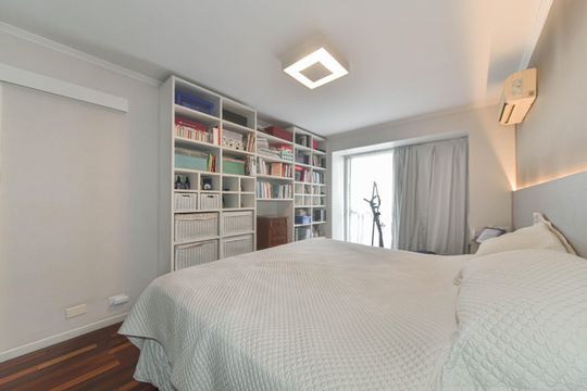 Venda de apartamento mobiliado no Brooklin Novo com 3 quartos. — Suite