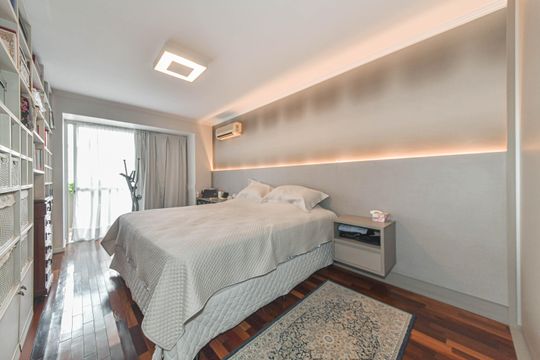 Venda de apartamento mobiliado no Brooklin Novo com 3 quartos. — Suite