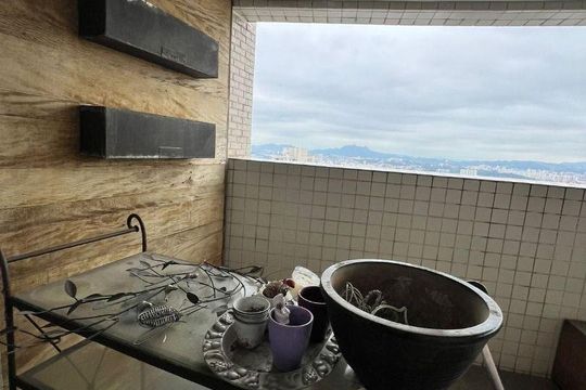Apartamento mobiliado com 4 suítes, quintal e piscina. Ideal para comprar e morar com animais. — foto 10