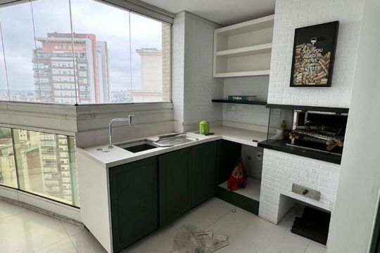 Apartamento mobiliado com 4 suítes, quintal e piscina. Ideal para comprar e morar com animais. — foto 35