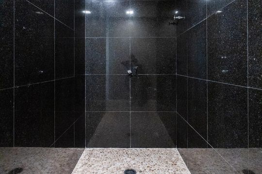 Apartamento mobiliado para comprar no Paraíso, 2 quartos, 1 suíte. — Saúna