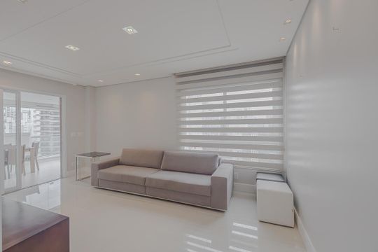 Apartamento mobiliado para comprar no Paraíso, 2 quartos, 1 suíte. — Sala