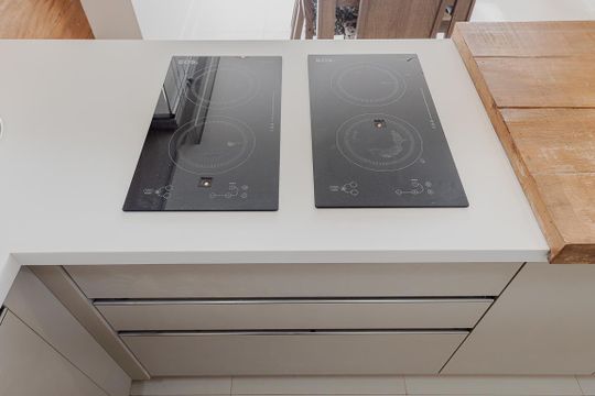 Apartamento mobiliado para comprar no Paraíso, 2 quartos, 1 suíte. — Espaço Gourmet