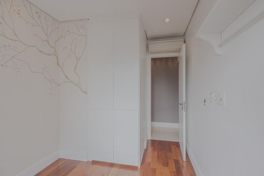 Apartamento mobiliado para comprar no Paraíso, 2 quartos, 1 suíte. — Quarto