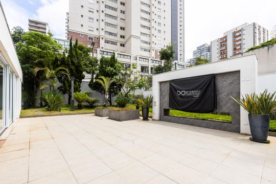 Apartamento mobiliado para comprar no Paraíso, 2 quartos, 1 suíte. — Salão de Festas