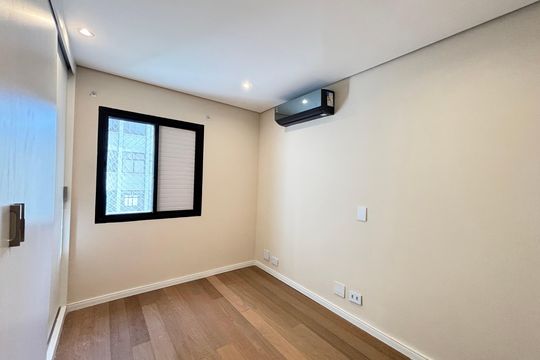Comprar apartamento na Vila Olímpia: 3 quartos, piscina no condomínio. — Quarto 1