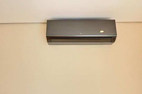 Comprar apartamento na Vila Olímpia: 3 quartos, piscina no condomínio. — Suíte