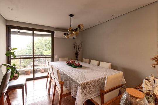 Apartamento em Perdizes com 3 quartos e piscina no condomínio. Ideal para comprar. — Sala de Jantar
