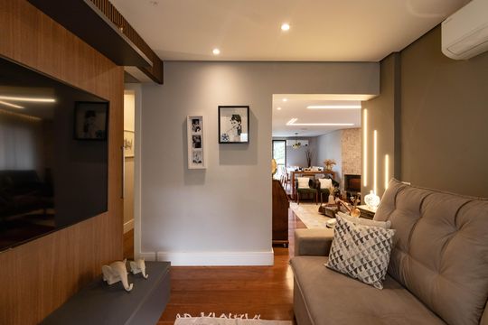 Apartamento em Perdizes com 3 quartos e piscina no condomínio. Ideal para comprar. — Sala de TV