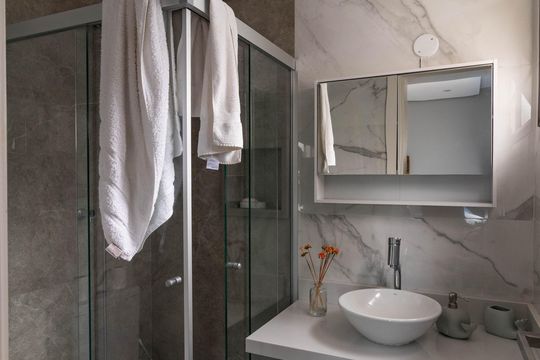 Apartamento em Perdizes com 3 quartos e piscina no condomínio. Ideal para comprar. — Banheiro da Suíte 2