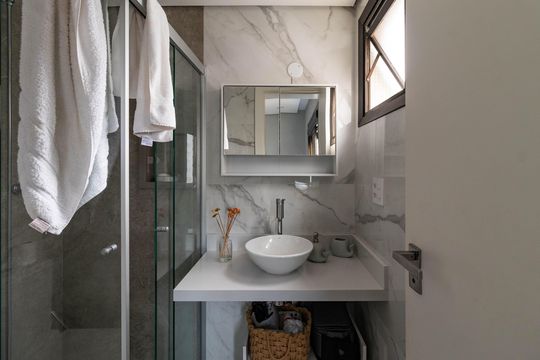 Apartamento em Perdizes com 3 quartos e piscina no condomínio. Ideal para comprar. — Banheiro da Suíte 2