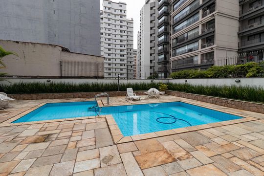 Apartamento em Perdizes com 3 quartos e piscina no condomínio. Ideal para comprar. — Piscina